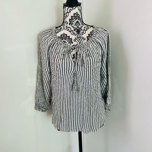 Max Studio Women’s Striped White Grey 3/4 Sleeve Crinkled Peasant Top Size M